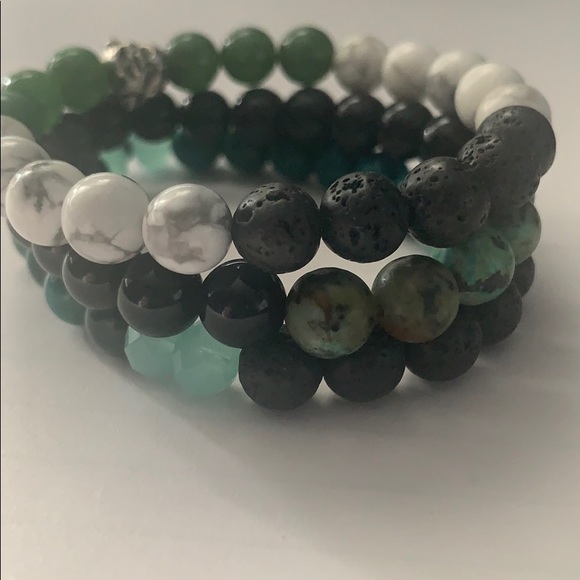 Gemstone Diffuser Bracelet Stack of 3 Lava Rock - In Excellent Condition - Picture 2 of 4